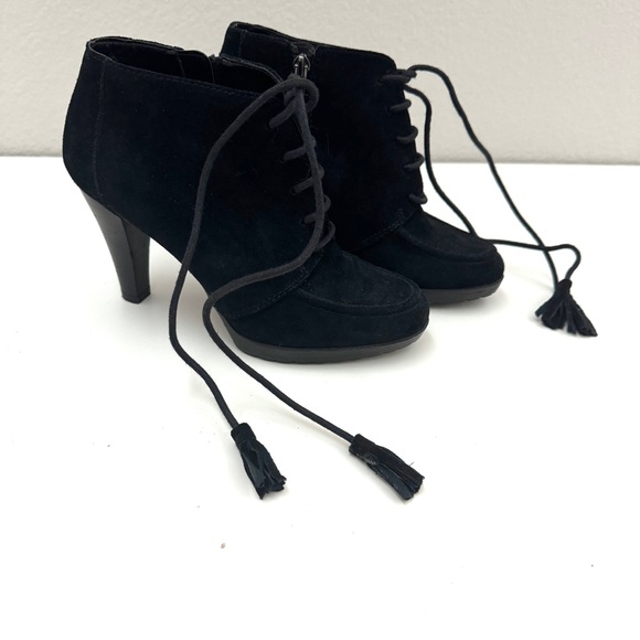 Anne Klein Tutorial Lace-up Suede Black Heeled Booties Lug-Sole Size 7 - Picture 12 of 13